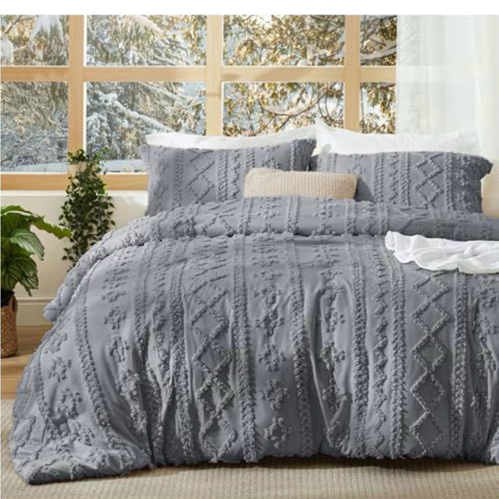 Elegant Gray Textured Bedding Set
